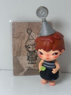 Hirono Echo “Get Lucky” Figure